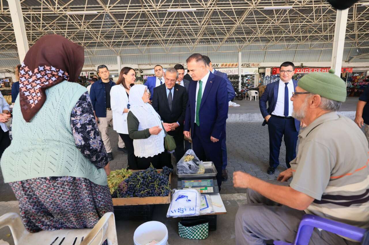 Vali Akbıyık’tan Ahilik Haftası Kutlamalarında Esnaf ve Vatandaşlara Ziyaret 1